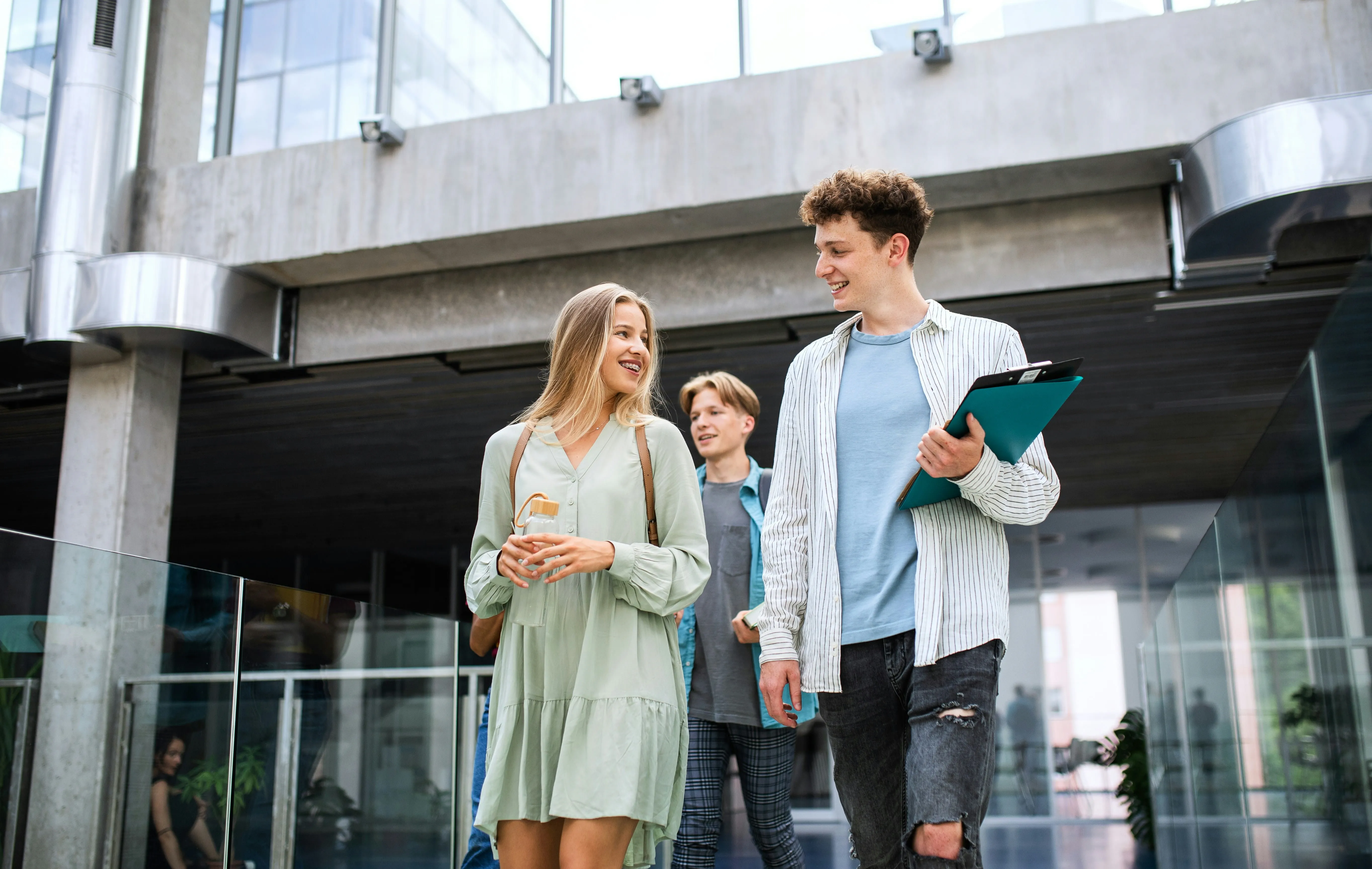 From costs to AI: The key concerns shaping b-school applicants' decisions