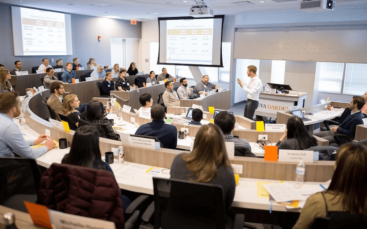 Teaching and Learning at BusinessSchools Different Teaching