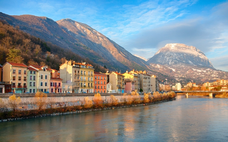 Thinking of an MBA in China? Here's how to navigate the cultural gap
