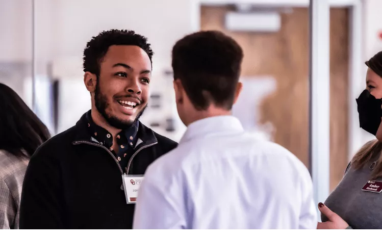 You can build a strong professional network during your Online MBA at the University of Oklahoma iStock Rawpixel 