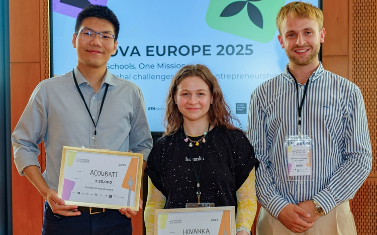 Kris Nadiryan middle CEO and founder of Hovanka with Chris Haoxin Xu left and Arthur Fordham right cofounders of AccouBatt Manuel Soria