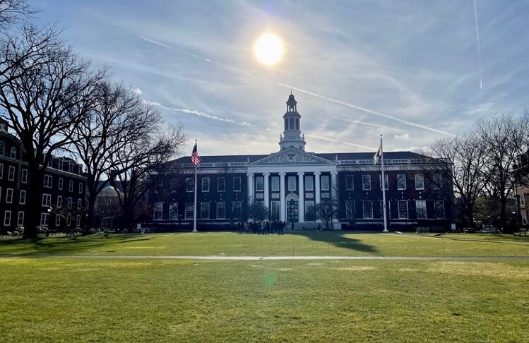 copyHarvardBusinessSchool Facebook