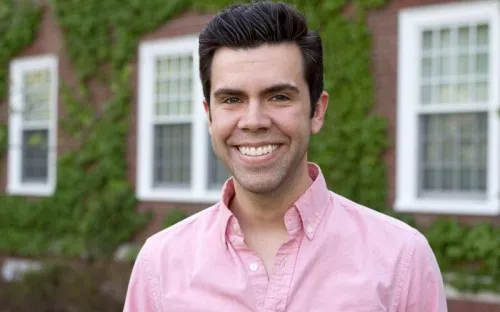 Tim Chaves a 2015 MBA graduate from Harvard Business School reveals four ways you can stand out in your application