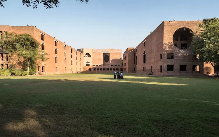 We spoke to chairperson of MBA Postgraduate Program in Management for Executives at IIM Ahmedabad Professor Viswanath Pingali to find out how to ace your application IIMA facebook