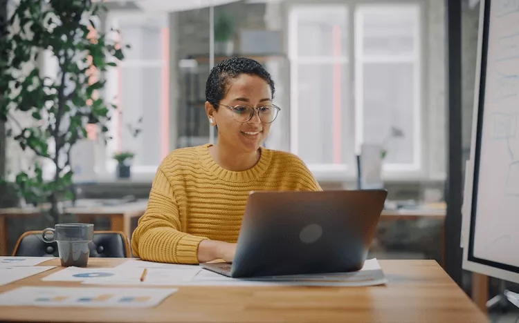 Find out what you it costs to get an Online MBA degree in 2024 gorodenkoff via Pexels