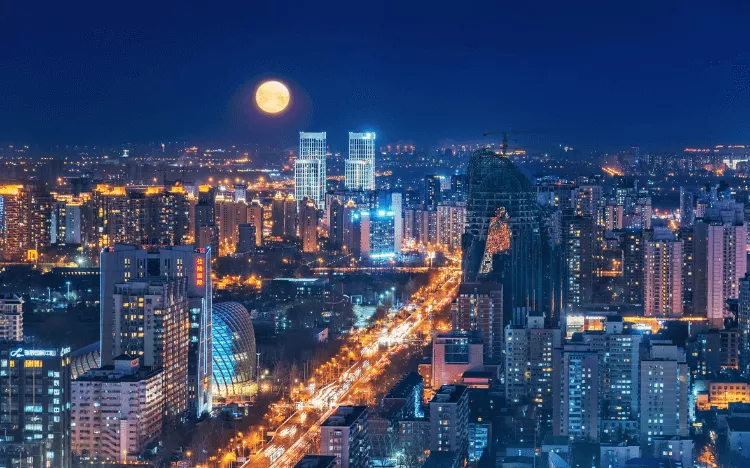 There are a lot of reasons why now is the best time to study business in China bingdianiStock