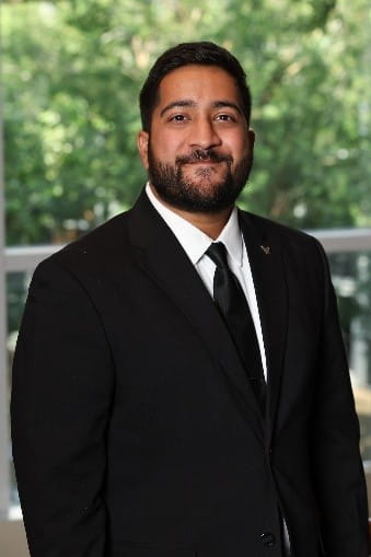 Headshot of Aaron Varella